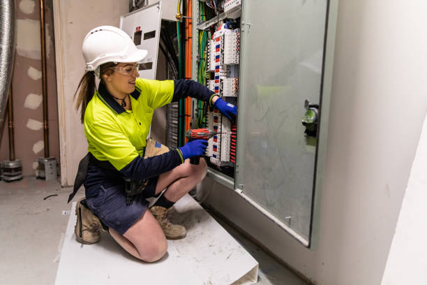 Best Local Electrician Companies  in Grandview Plaza, KS